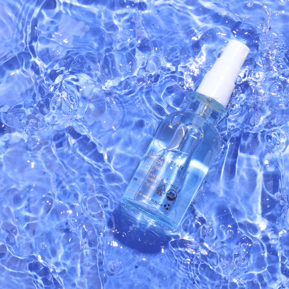 Clean, all-natural face mist for refreshing hydration 